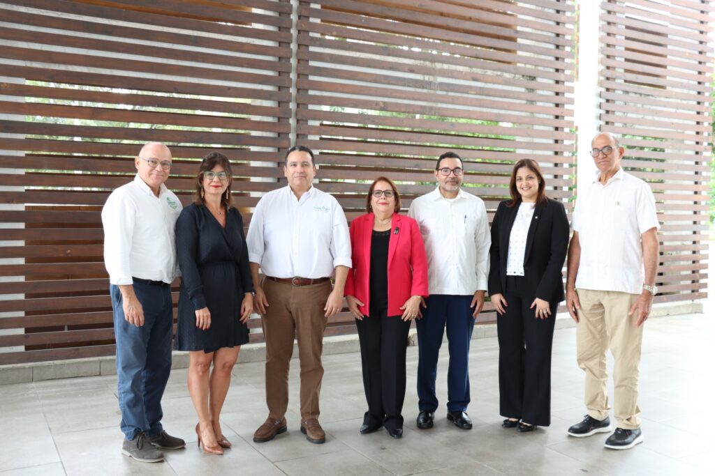 La Junta Directiva del Fondo Agua realizó su reunión ordinaria en APEDI, donde se evaluó el progreso de los proyectos, el monitoreo del Plan Operativo y se aprobó la propuesta de presupuesto para 2025.