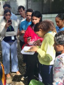 Innovación en biomonitoreo y educación ambiental para la gestión del agua