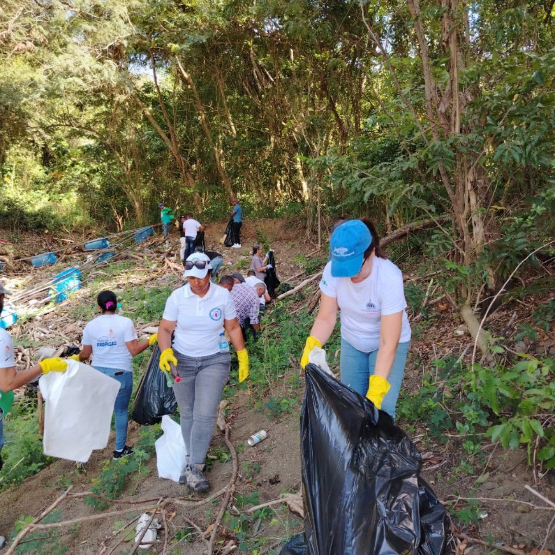 Jornada de saneamiento para la protección de riberas y ecosistemas asociados al agua